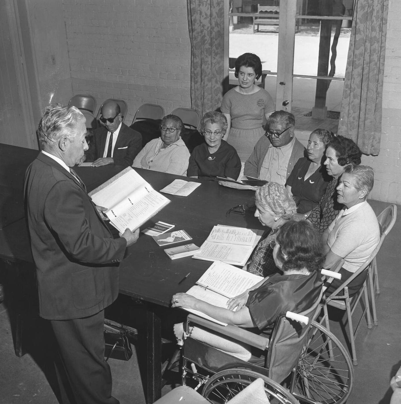 international institute immigrant class